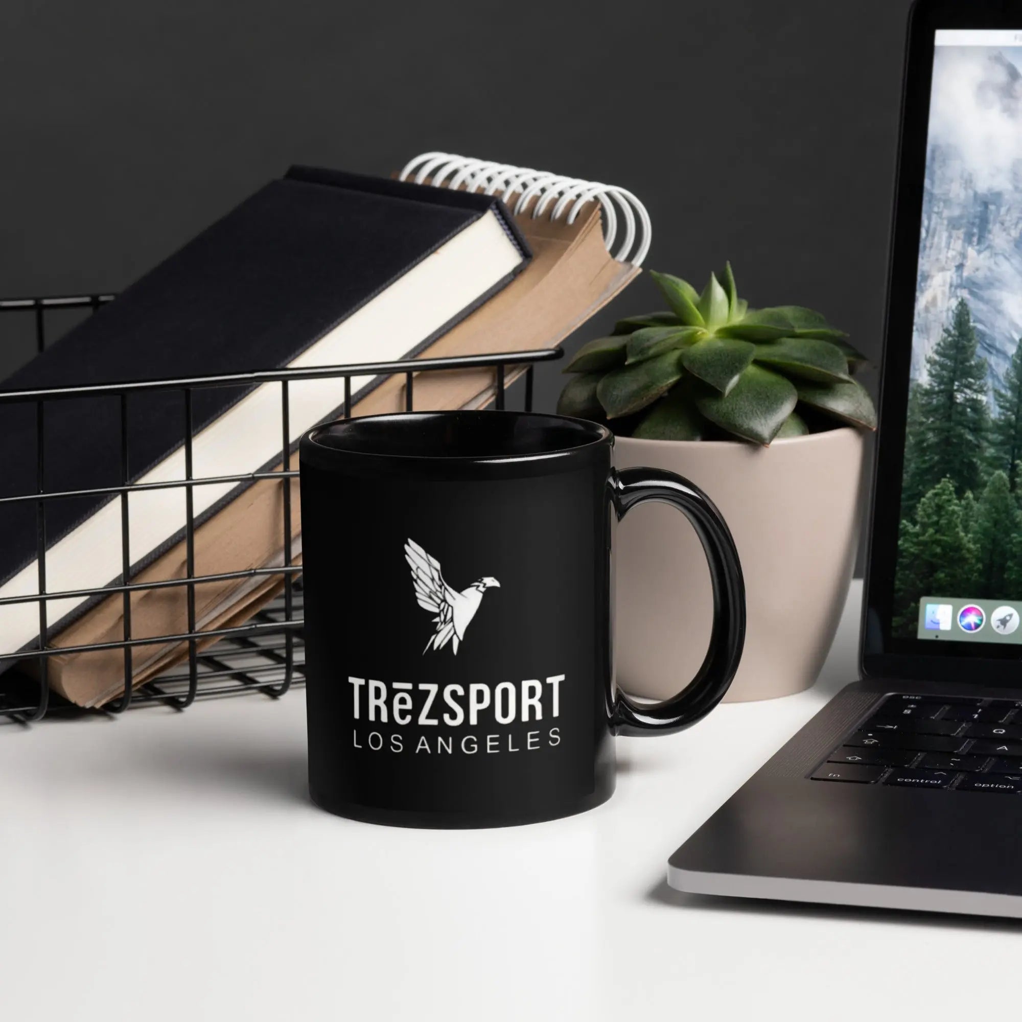TRĒZSPORT Los Angeles Edition Glossy Black Mug